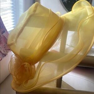 Gorgeous bright & lightweight Sunny Yellow Crinkled Mesh  Texture Hat see video